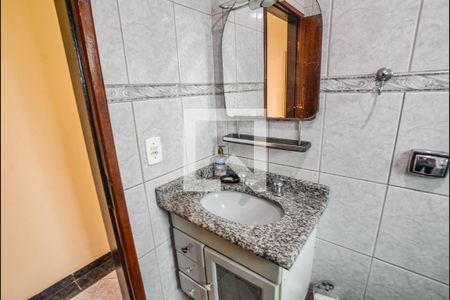 Casa à venda com 142m², 3 quartos e 4 vagasBanheiro 1