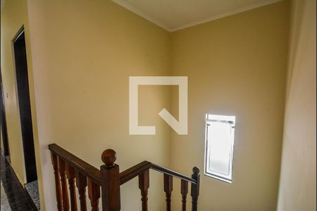 Casa à venda com 142m², 3 quartos e 4 vagasEscada