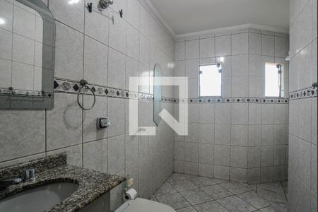 Casa à venda com 142m², 3 quartos e 4 vagasBanheiro da Suíte