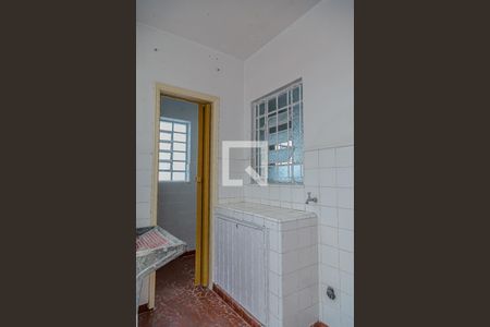 Casa à venda com 200m², 2 quartos e 1 vagaÁrea de Serviço