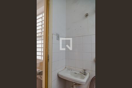 Casa à venda com 200m², 2 quartos e 1 vagaBanheiro de Serviço