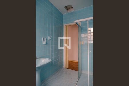 Casa à venda com 200m², 2 quartos e 1 vagaBanheiro