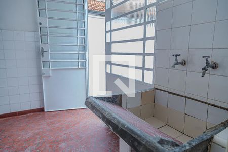 Casa à venda com 200m², 2 quartos e 1 vagaÁrea de Serviço - Tanque