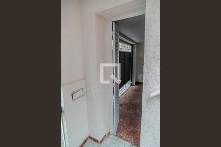 Casa à venda com 200m², 2 quartos e 1 vagaHall de Entrada - Garagem