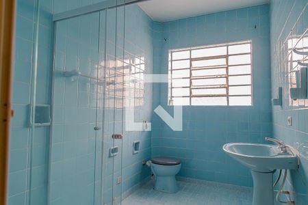 Casa à venda com 200m², 2 quartos e 1 vagaBanheiro