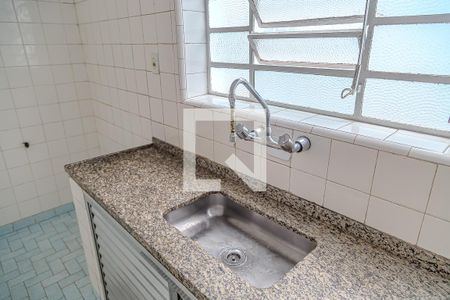 Casa à venda com 200m², 2 quartos e 1 vagaCozinha - Pia
