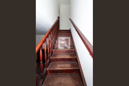 Casa à venda com 157m², 3 quartos e 1 vagaEscada