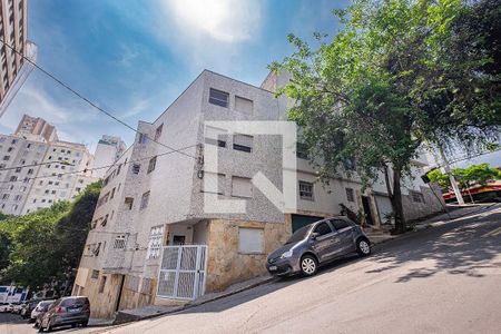Apartamento para alugar com 79m², 2 quartos e sem vaga Apartamento para alugar com 79m², 2 quartos e sem vagaFachada