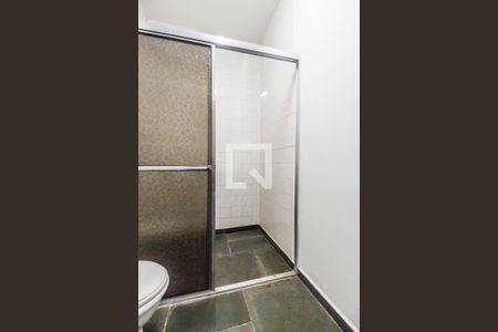 Casa de condomínio para alugar com 575m², 7 quartos e 6 vagasBanheiro de serviço