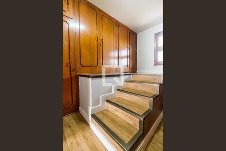 Casa de condomínio para alugar com 575m², 7 quartos e 6 vagasCloset da suíte 1