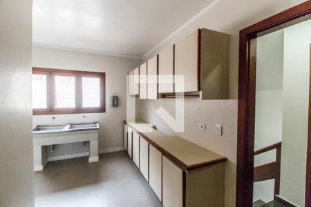 Casa de condomínio para alugar com 575m², 7 quartos e 6 vagasÁrea de Serviço