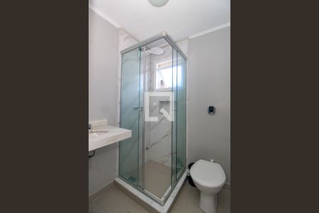 Apartamento à venda com 61m², 2 quartos e 1 vaga Apartamento à venda com 61m², 2 quartos e 1 vagaBanheiro