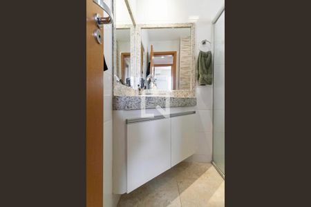 Apartamento à venda com 157m², 3 quartos e 2 vagas Apartamento à venda com 157m², 3 quartos e 2 vagasBanheiro social