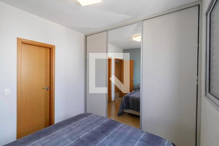 Apartamento à venda com 157m², 3 quartos e 2 vagas Apartamento à venda com 157m², 3 quartos e 2 vagasSuíte 1
