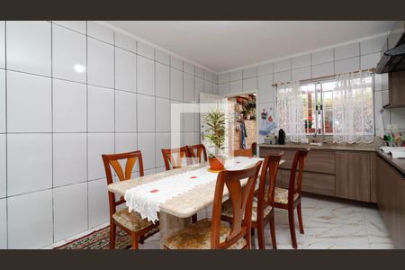 Casa à venda com 166m², 4 quartos e 2 vagasCozinha