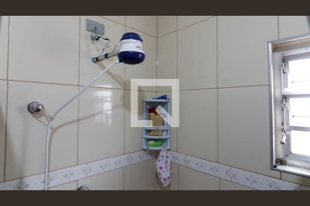 Casa à venda com 166m², 4 quartos e 2 vagasBanheiro 1