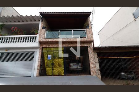 Casa à venda com 166m², 4 quartos e 2 vagasFachada