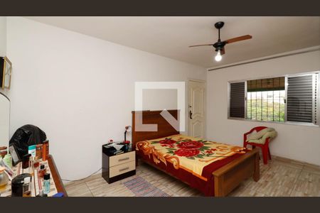 Casa à venda com 166m², 4 quartos e 2 vagasQuarto 2