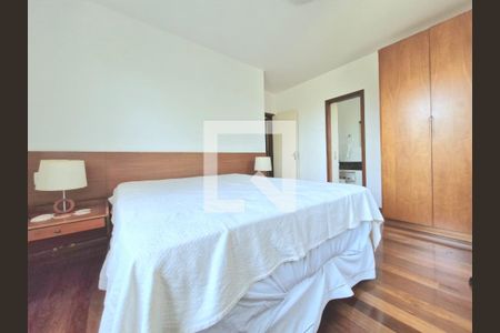 Casa de condomínio para alugar com 300m², 4 quartos e 6 vagasQuarto 3