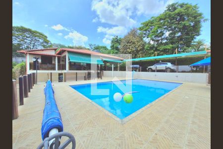 Casa de condomínio para alugar com 300m², 4 quartos e 6 vagasPiscina