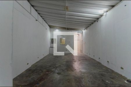 Casa à venda com 165m², 2 quartos e 1 vagaGalpão dos Fundos