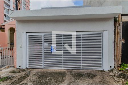 Casa à venda com 165m², 2 quartos e 1 vagaFachada