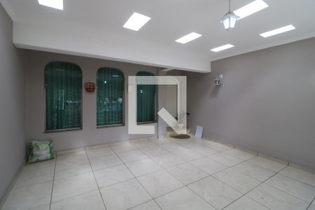 Casa à venda com 200m², 3 quartos e 2 vagasGaragem