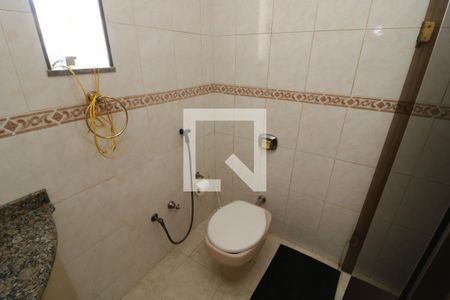 Casa à venda com 200m², 3 quartos e 2 vagasBanheiro do Quarto 2