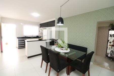 Casa à venda com 200m², 3 quartos e 2 vagasCopa