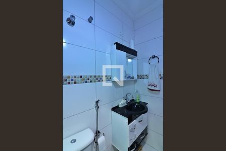 Casa à venda com 220m², 2 quartos e 3 vagasQuarto 2 - Suíte Banheiro