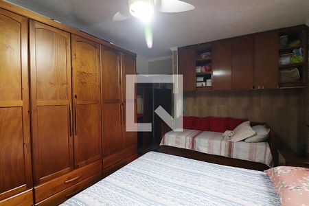 Casa à venda com 220m², 2 quartos e 3 vagasQuarto 2 - Suíte