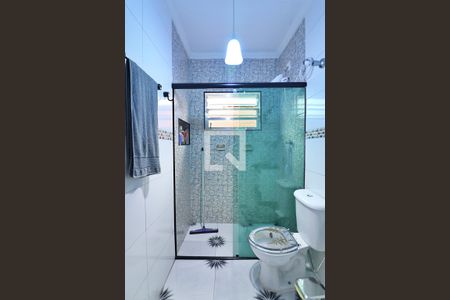 Casa à venda com 220m², 2 quartos e 3 vagasQuarto 2 - Suíte Banheiro