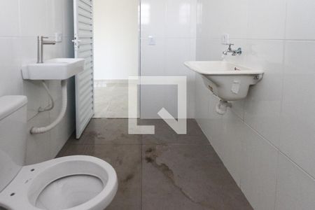 Casa para alugar com 30m², 1 quarto e sem vagaBanheiro e Área de Serviço