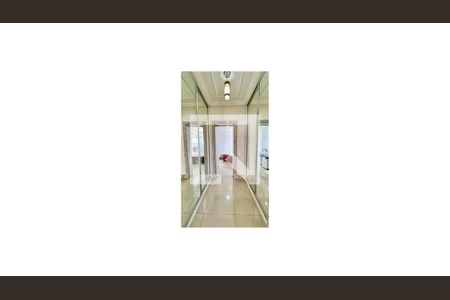 Casa à venda com 360m², 3 quartos e 3 vagasCloset