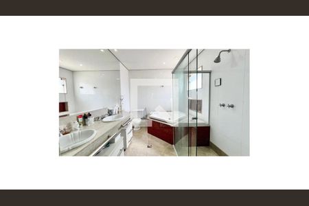 Casa à venda com 360m², 3 quartos e 3 vagasBanheiro