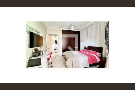 Casa à venda com 360m², 3 quartos e 3 vagasQuarto