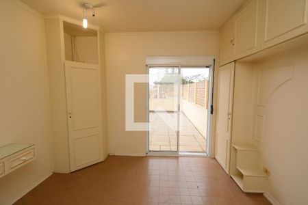 Casa à venda com 377m², 4 quartos e 3 vagasSuíte 2