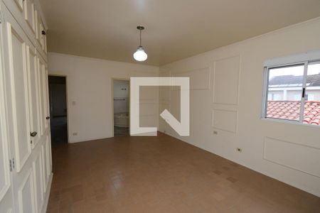 Casa à venda com 377m², 4 quartos e 3 vagasSuíte master