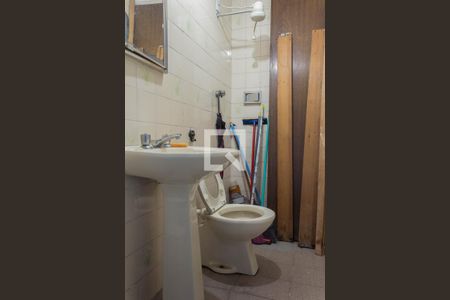 Casa à venda com 146m², 4 quartos e 2 vagasBanheiro de Serviço