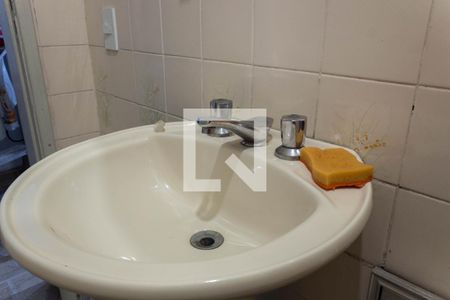 Casa à venda com 146m², 4 quartos e 2 vagasBanheiro de Serviço