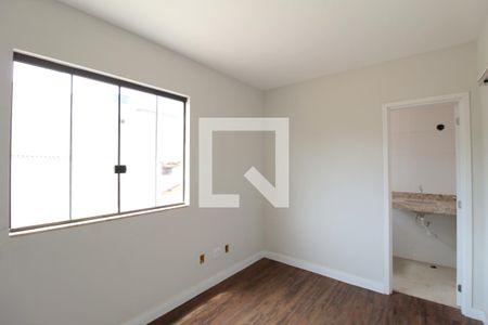 Casa à venda com 120m², 3 quartos e 1 vagaSuite