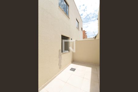 Casa à venda com 120m², 3 quartos e 1 vagaÁrea de Serviço