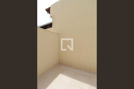 Casa à venda com 120m², 3 quartos e 1 vagaÁrea de Serviço