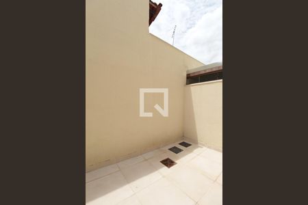 Casa à venda com 120m², 3 quartos e 1 vagaÁrea de Serviço