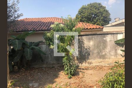 Casa à venda com 300m², 2 quartos e 1 vaga Casa à venda com 300m², 2 quartos e 1 vagaEntrada