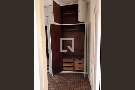 Casa à venda com 300m², 2 quartos e 1 vaga Casa à venda com 300m², 2 quartos e 1 vagaQuarto 1 e 2 Reversivo.