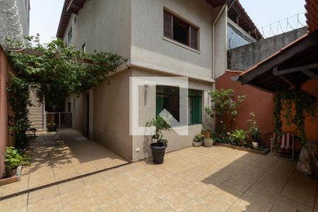 Quintal e Garagem de casa para alugar com 3 quartos, 144m² em Vila Rui Barbosa, São Paulo