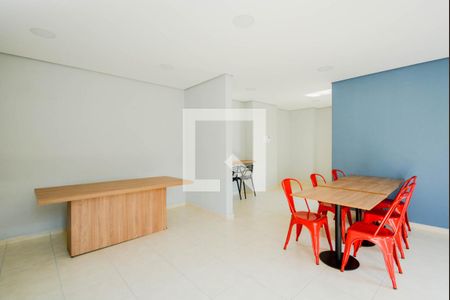 Apartamento para alugar com 55m², 2 quartos e 1 vaga Apartamento para alugar com 55m², 2 quartos e 1 vagaÁrea comum - Salão de festas