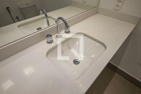 Apartamento para alugar com 130m², 3 quartos e 1 vaga Apartamento para alugar com 130m², 3 quartos e 1 vagaSuíte - Banheiro