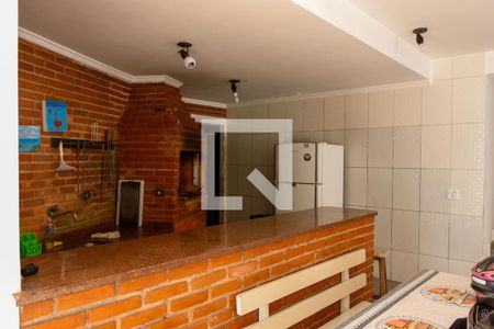 Casa para alugar com 377m², 4 quartos e 4 vagas Casa para alugar com 377m², 4 quartos e 4 vagasÁrea comum - Churrasqueira